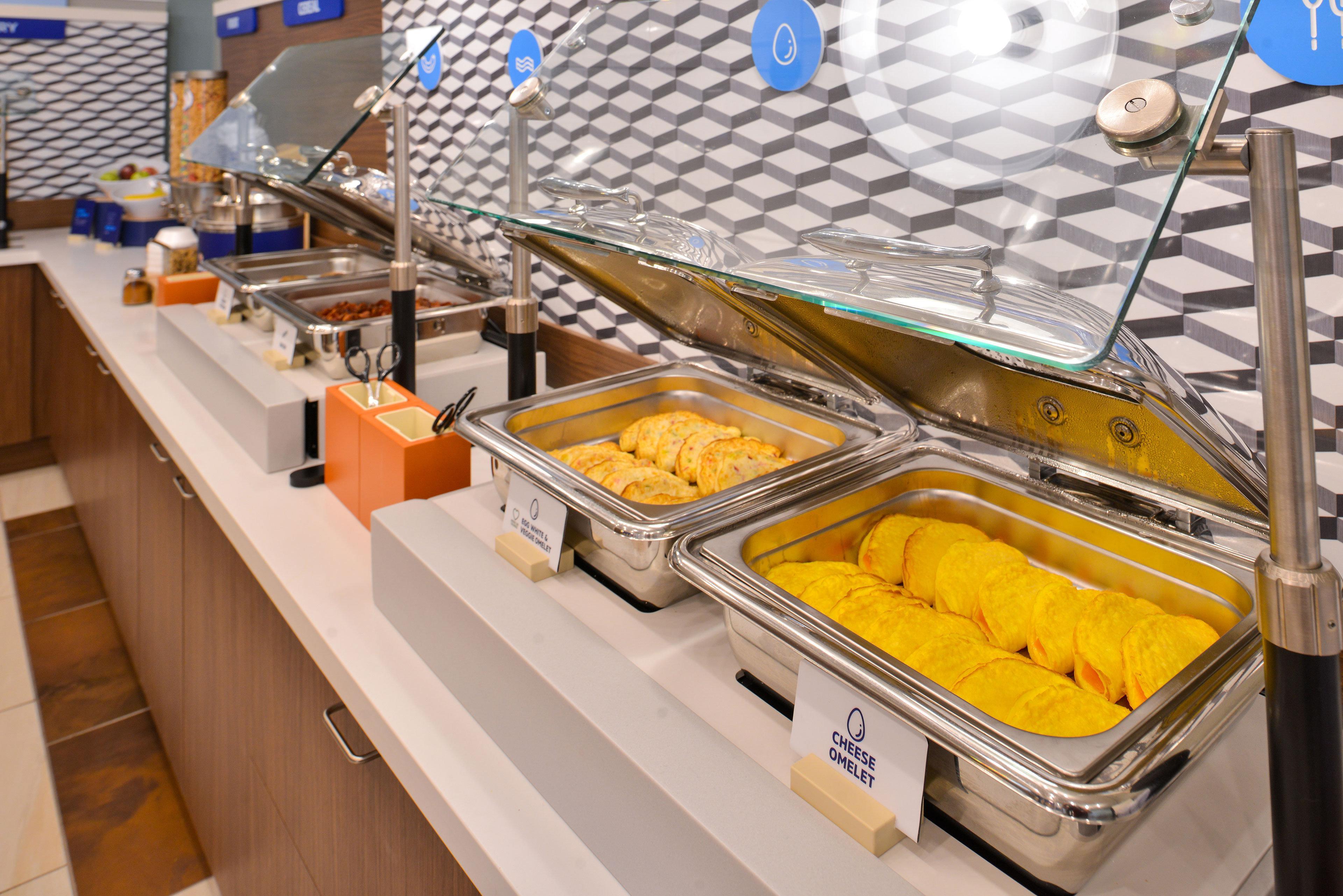 Hotel Holiday Inn Express & Suites Terrace By Ihg 4*