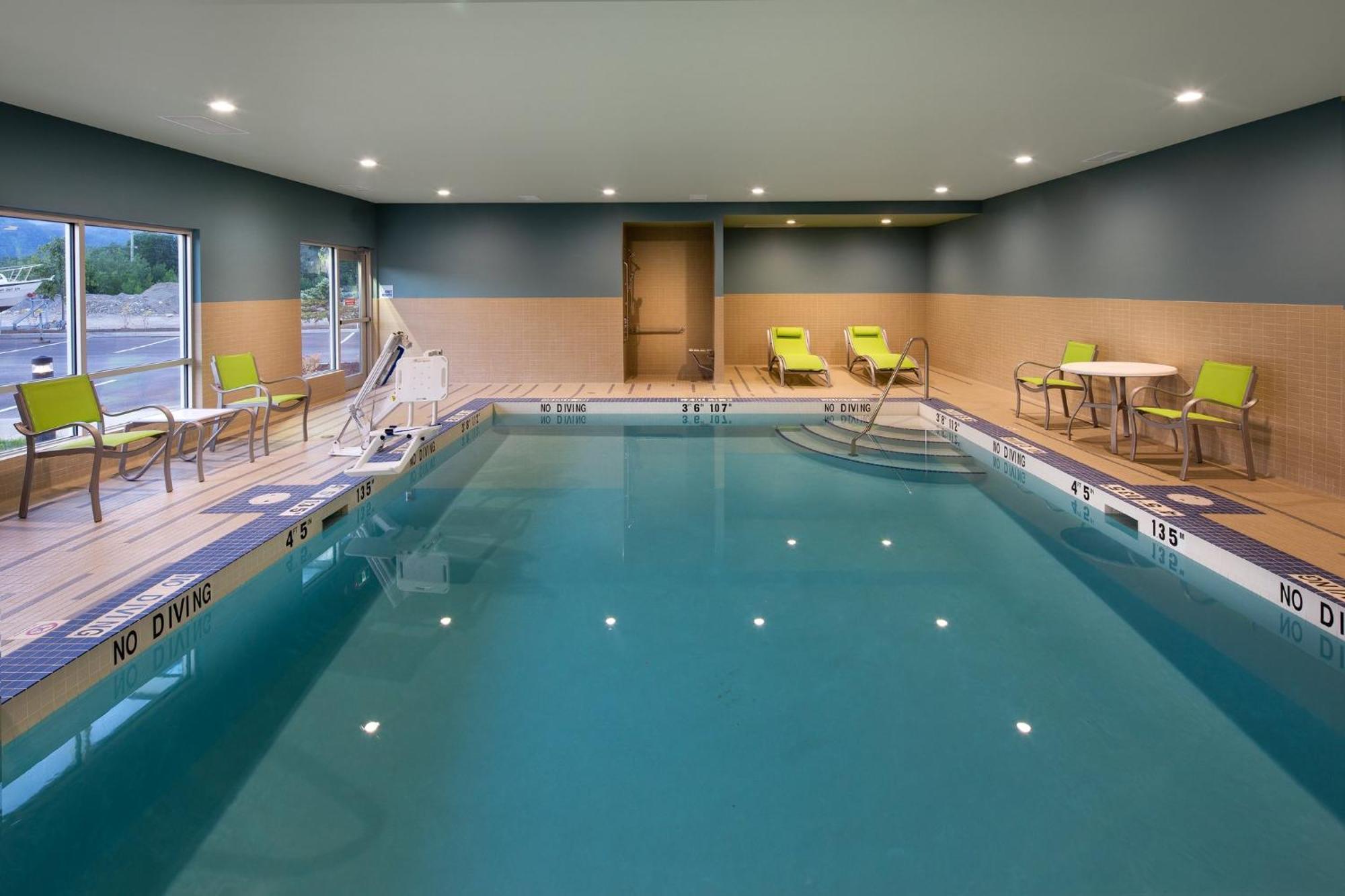 Holiday Inn Express & Suites Terrace By Ihg