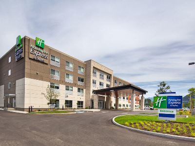 Hotel Holiday Inn Express & Suites Terrace By Ihg 4*